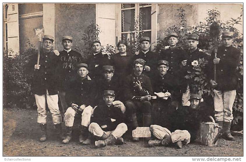 Militaria    Classe 1916   Les Joyeux Du 9ème   (carte Photo Non Localisée)   Voir Scan - Sonstige & Ohne Zuordnung