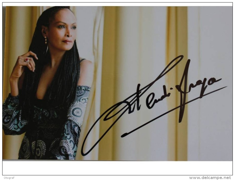 Carte De  Zeudi ARAYA - Hand Signed, Dédicace, Signé - Autographe Authentique- - Entertainers