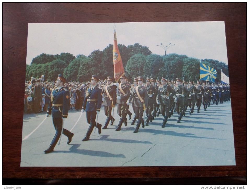 The USSR ARMED FORCES / Fuerzas Armadas Sovieticas ( N° 302 ) Anno 1990 - Carnet 18 Views ( Zie Foto´s Voor Details ) !! - Russie