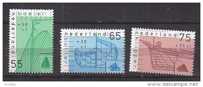 PGL AF031 - PAYS BAS NEDERLAND Yv N°1331/33 ** - Neufs