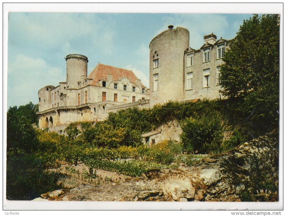 47 - DURAS . ANCIEN DUCHÉ DE L'AGENAIS . LE CHÂTEAU . " Marguerite DONNADIEU Dite DURAS..." - Ref. N°7095 - - Monflanquin