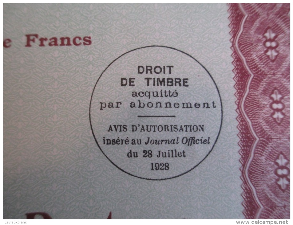 Action Ordinaire De 100 Francs  Au Porteur/ La Holding Française   / 1928   ACT67 - Industry