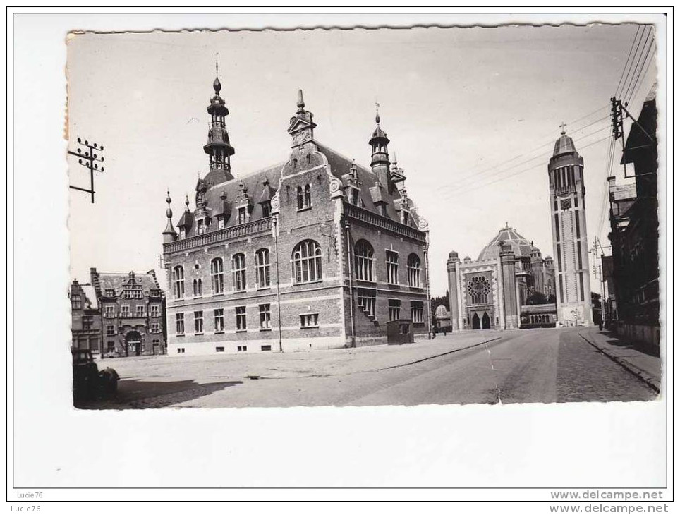 COMINES  -  Hôtel De Ville Et Eglise  -n°  8  . - Comines-Warneton - Komen-Waasten