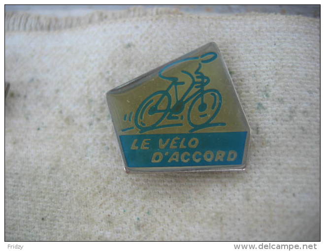 Pin´s Velo, Cyclisme: Le Vélo D'accord - Radsport