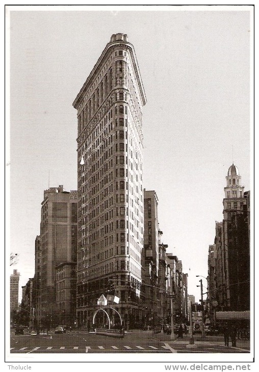 USA-New-York-Landmarks-Flatiron Building-2002-Photograph Coprigh, Charles Ziga - Manhattan