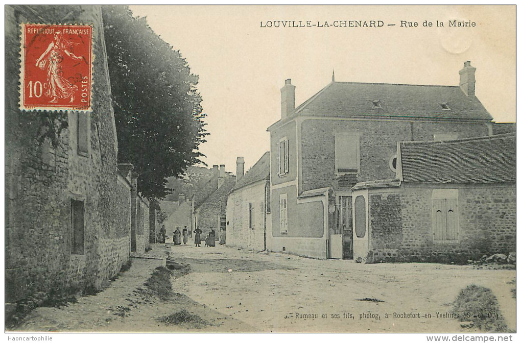 Louville La Chenard : Rue De La Mairie - Autres & Non Classés