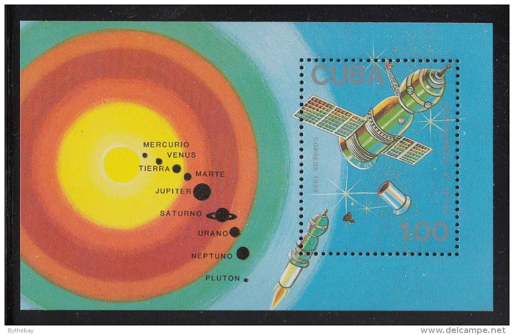 Cuba MNH Scott #3024 Souvenir Sheet 1p Spacecraft - Cosmonauts' Day - Neufs