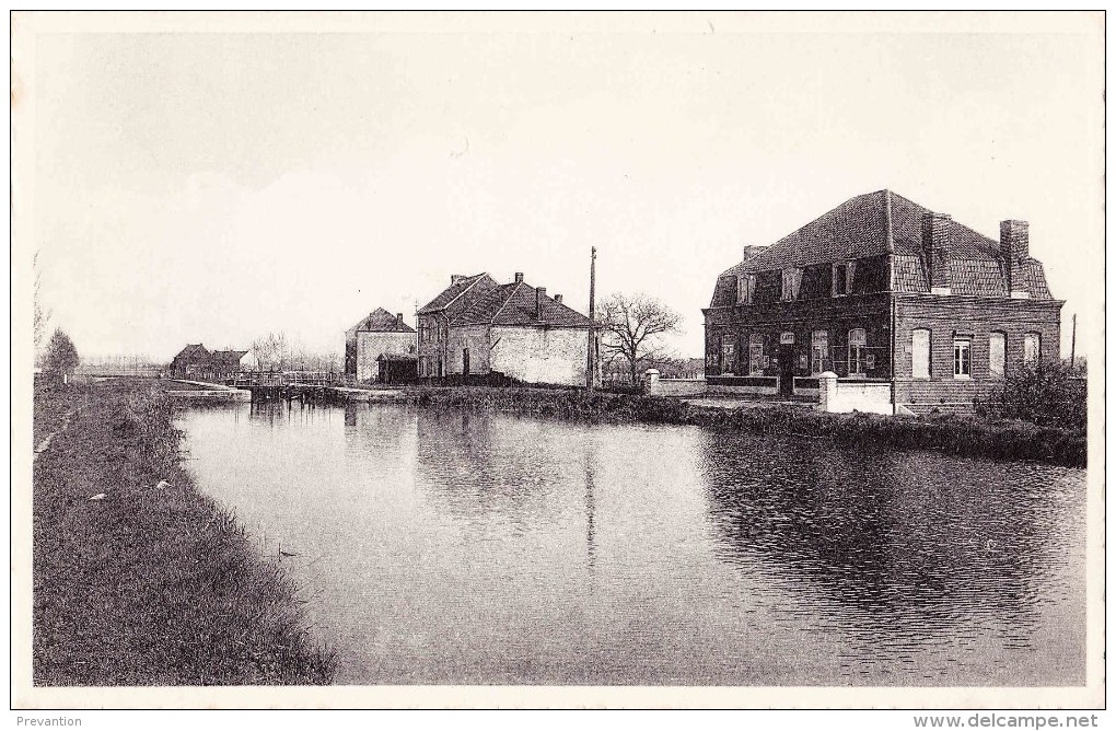 LEERS-NORD - L'Ecluse Et Vue Du Canal - Estaimpuis