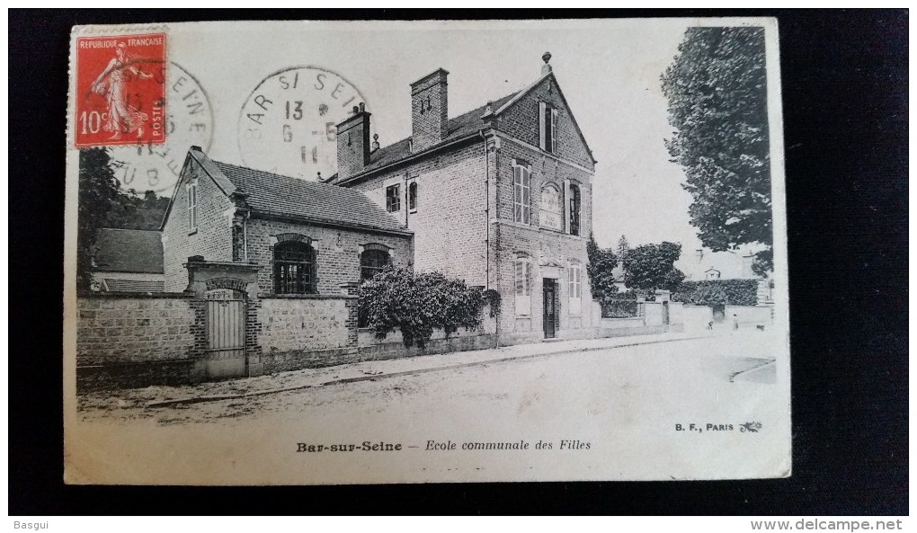 CPA D10 Bar Sur Seine Ecole De Filles - Bar-sur-Seine