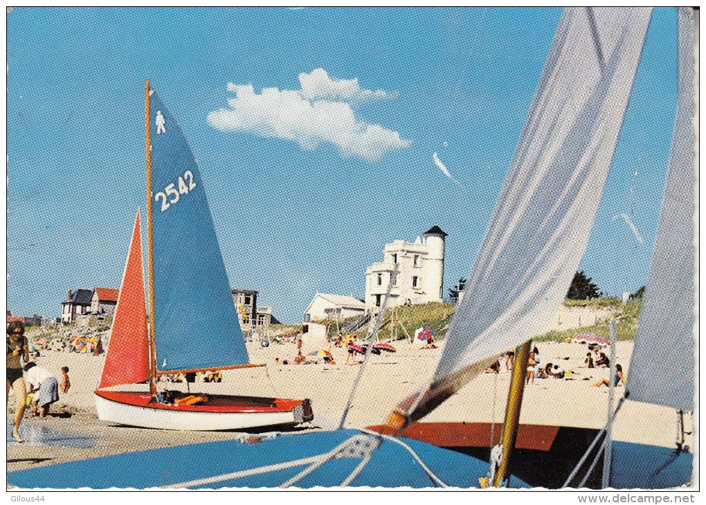 St Martin De Brehal La Plage Et Les Voiliers - Brehal