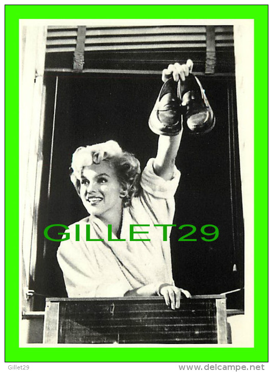 ACTRICE - MARILYN MONROE AVEC DES SOULIERS D'HOMME - TICKET CONTACT - No ST-244 - - Acteurs