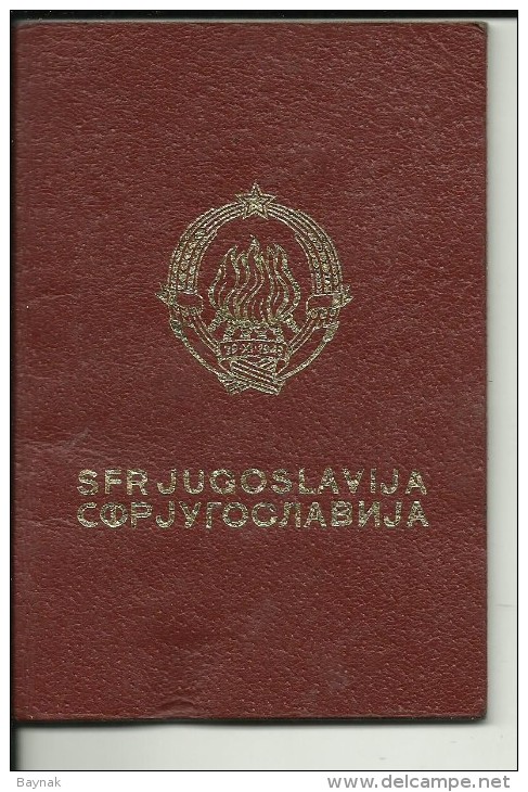 P109  --   SFR  YUGOSLAVIA  ---  PASSPORT  --  1977   --  LADY PHOTO  --  2 X VISA GREECE  --  FISCAL REVENUE, TAX STAMP - Historical Documents