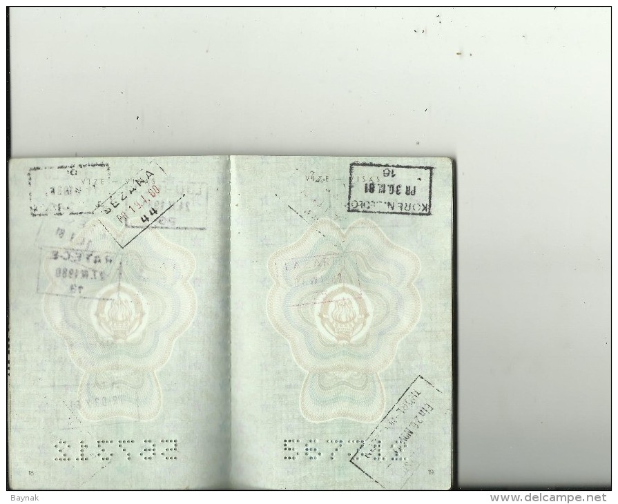 PM86  -- SFR   YUGOSLAVIA  --  PASSPORT  --  1977  --  4 X   VISA GREECE, CANADA, UNITED STATES  --   REVENUE, TAX STAMP