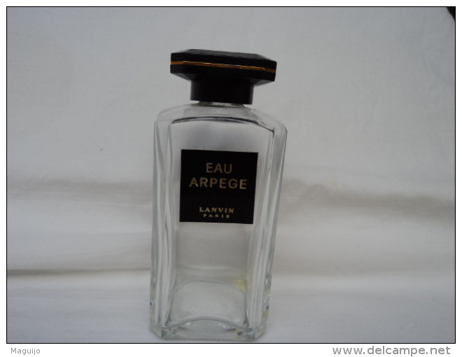 LANVIN " EAU ARPEGE" FLACON VIDE TRES   BON ETAT  FLACON ,ETIQUETTE & BOUCHON    LIRE & VOIR!! - Bottles (empty)