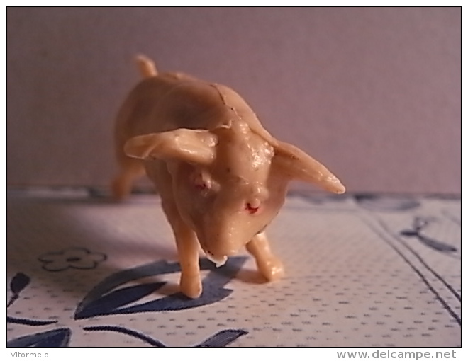 1 Figurine - Pig - Pigs