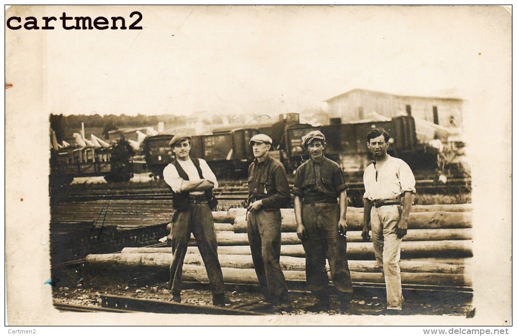 CARTE PHOTO : GARE CHEMINOTS WAGON TRAIN LOCOMOTIVE A LOCALISER PRES DE BLAMONT 54 - Blamont