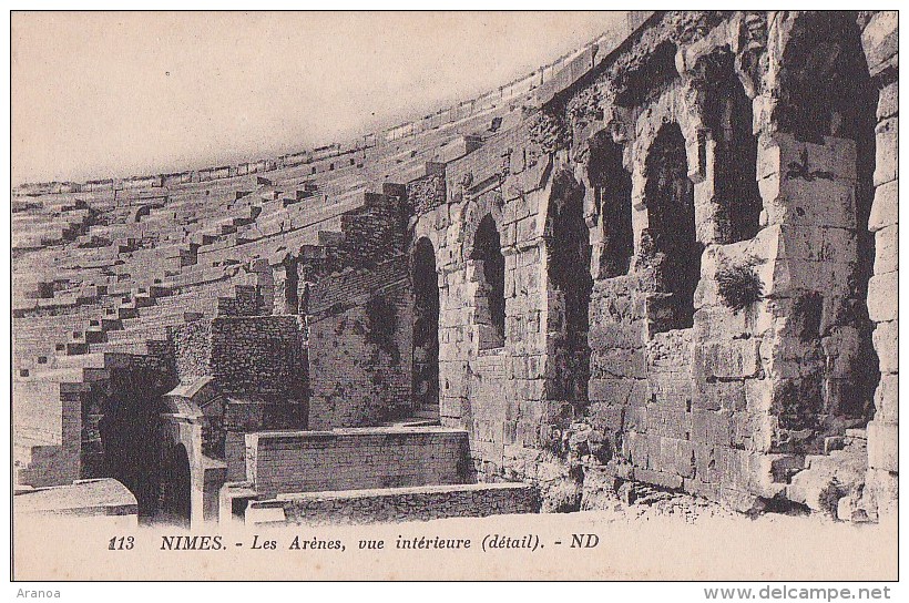 30 -- Gard -- NÎMES  -- Lot de 40 cartes différentes -- Frais de port : 3 euros 15 - lettre économique.