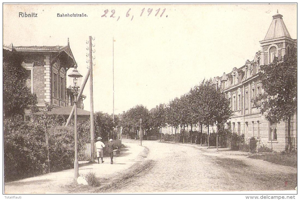 RIBNITZ Bahnhofstrasse Belebt Geschwisterpaar Mit Essenkorb 22.6.1911 Gelaufen - Ribnitz-Damgarten