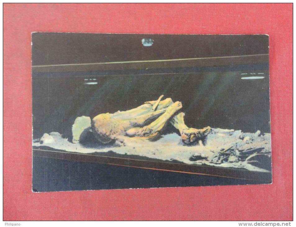 Kentucky> Mammoth Cave-- Mummified Body Of Man Discovered  June 7 1935   Ref 1497 - Mammoth Cave