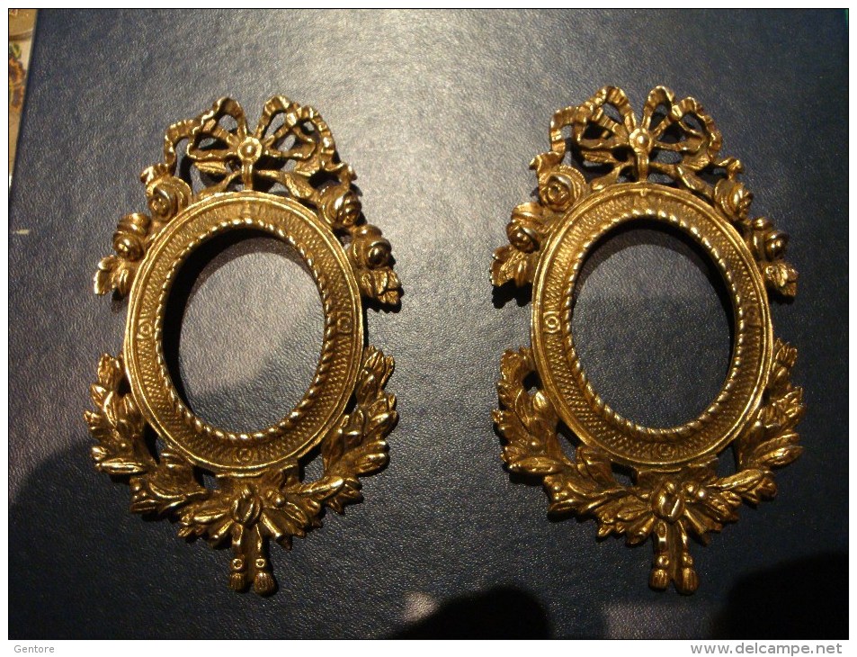 SMALL ARTISTIC BRASS FRAMES - Other & Unclassified