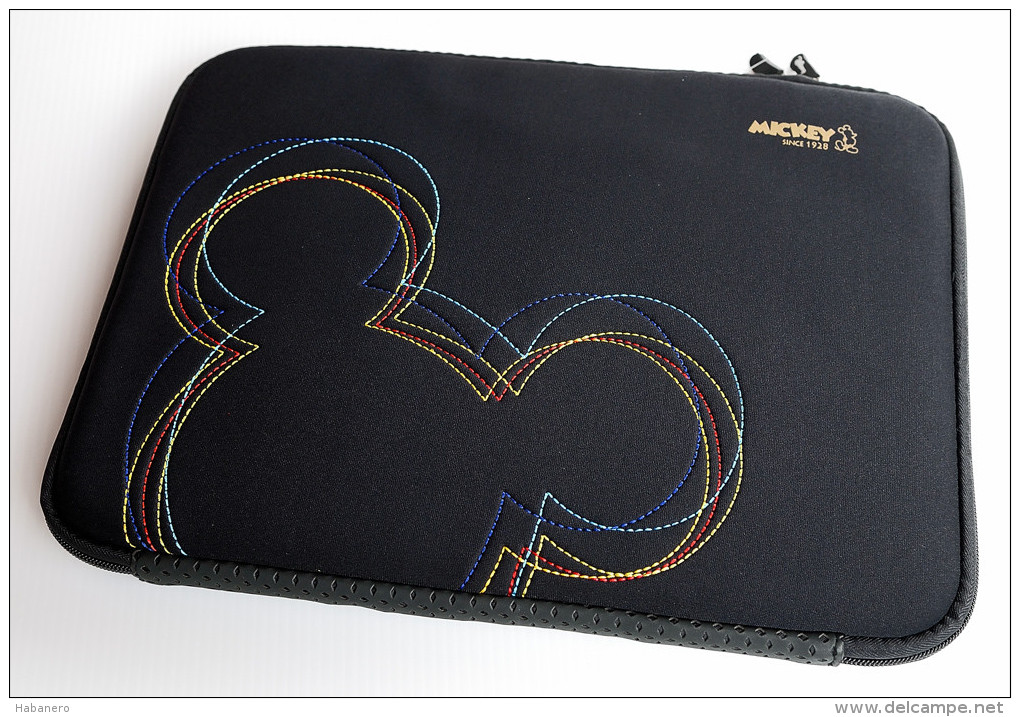 DISNEY 15.4" LAPTOP / NOTEBOOK SLEEVE - COLLECTORS ITEM NO LONGER AVAILABLE FROM DISNEY - BRAND NEW - Altri & Non Classificati