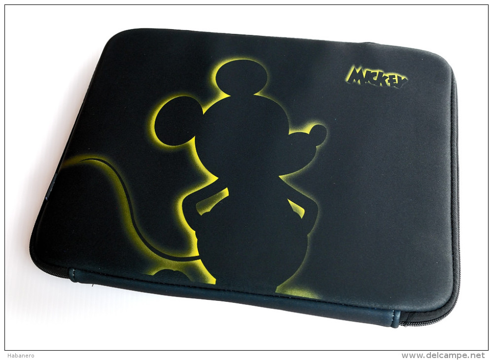 DISNEY 15.4" LAPTOP / NOTEBOOK SLEEVE - COLLECTORS ITEM NO LONGER AVAILABLE FROM DISNEY - BRAND NEW - Altri & Non Classificati