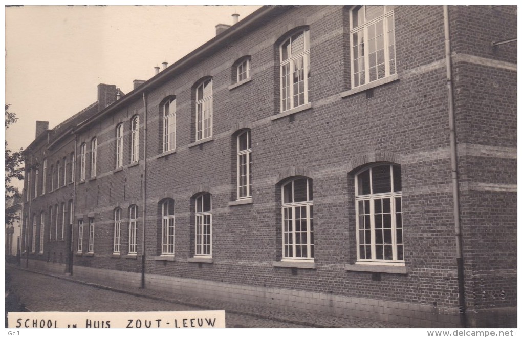 Zoutleeuw - School En Huis - Zoutleeuw