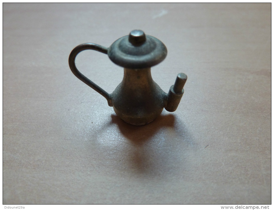 Cafetière Miniature Laiton Type 1 (hauteur 20mm) - Meubelen