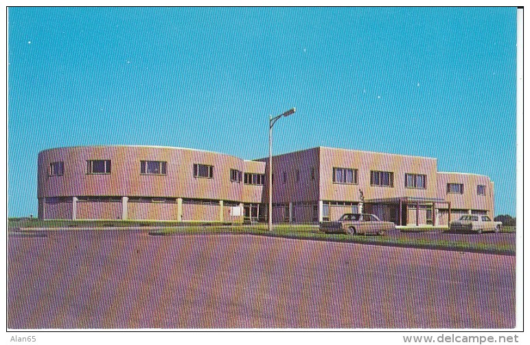 Brookings South Dakota, Brookings Hospital, Architecture, Auto, C1960s Vintage Postcard - Brookings