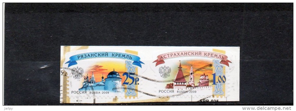 RUSSIE   2 Timbres      2009    Sur Fragment Oblitérés - Used Stamps