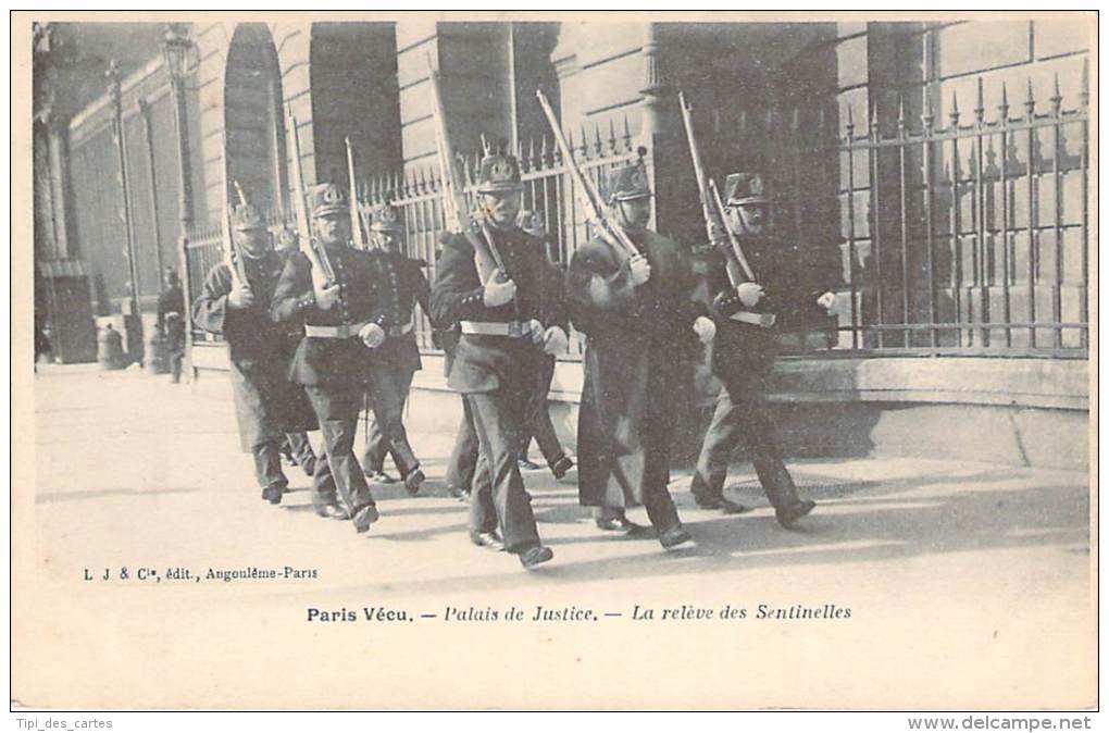 75 - Paris Vécu - Palais De Justice, La Relève Des Sentinelles - Artisanry In Paris