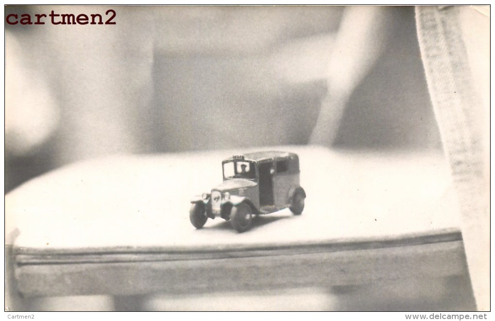 CARTE PHOTO : AUSTIN TAXI 1937-49 DINKY-TOYS ANGLETERRE EXPOSITION JEU JOUET TOY Dinky Toys JEP NOREV MINALUXE SCHUCO - Echelle 1:32