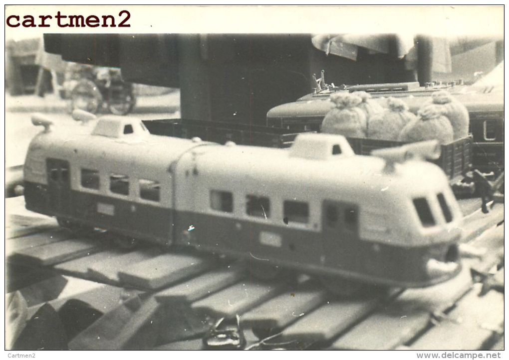 CARTE PHOTO : AUTORAIL S.N.C.F. 2 ELEMENTS JEP 1950 TRAIN EXPOSITION JEU JOUET TOY Dinky Toys JEP NOREV MINALUXE SCHUCO - Lokomotiven