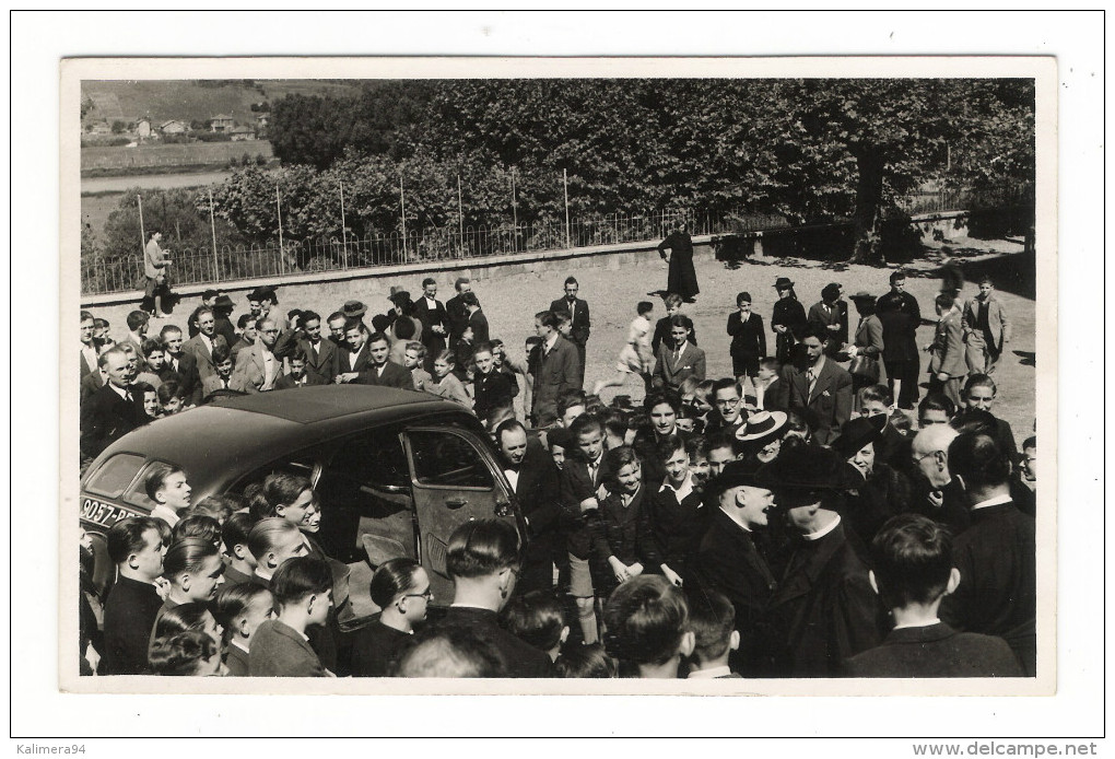 MANIFESTATION  POLITIQUE  OU  ECCLESIASTIQUE  ( à Situer , Belle Automobile ) - Manifestations