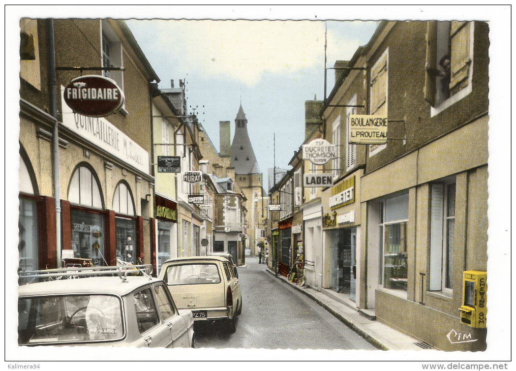 CHER  /  DUN-sur-AURON  /  GRANDE  RUE  (  Boulangerie  PROUTEAU  +  Automobiles - Dun-sur-Auron