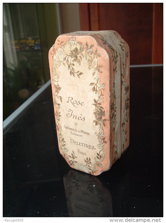 BOITE à Parfum  Carton  Vide Art Déco  ROSE YNES Parfumerie Delettrez Paris Format 125  X 60 X 65  2 Scans Parfait état - Accessoires