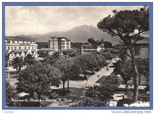 MARINA DI MASSA - F/G   B/N  Lucida -  Piazza F.BETTI  (260809) - Massa