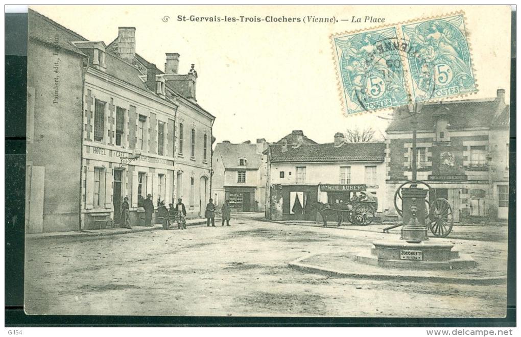 St-Gervais-les-Trois-Cloc Hers, La Place    Eah80 - Saint Gervais Les Trois Clochers