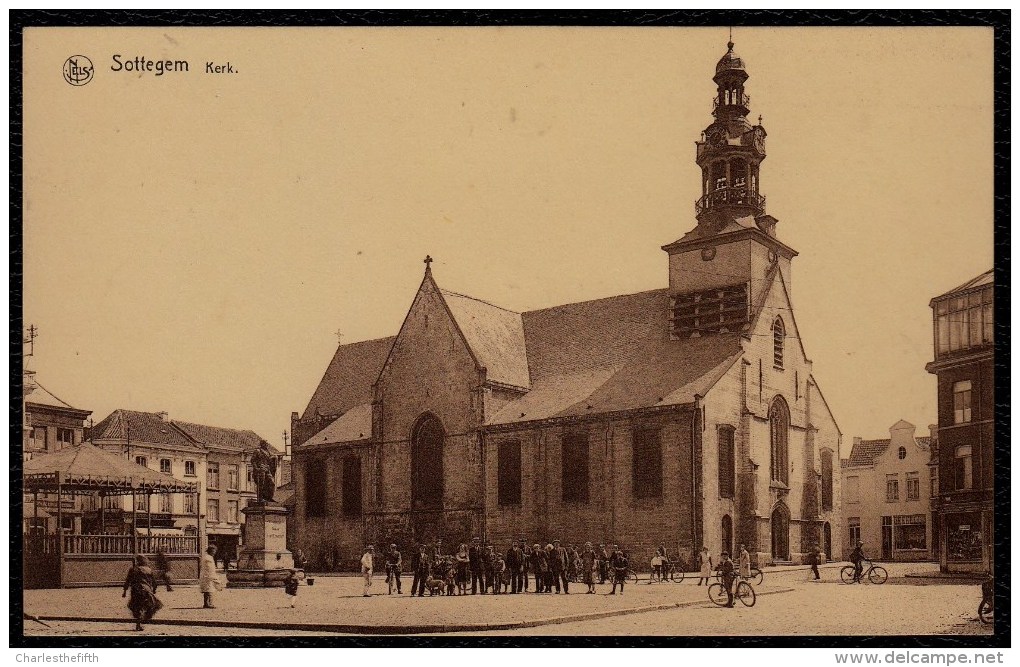 ZOTTEGEM - Kerk Met Volk - Zottegem