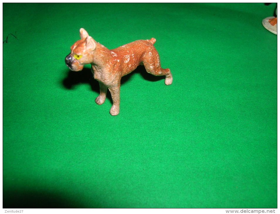 Figurine De Chien : BOXER - Chiens