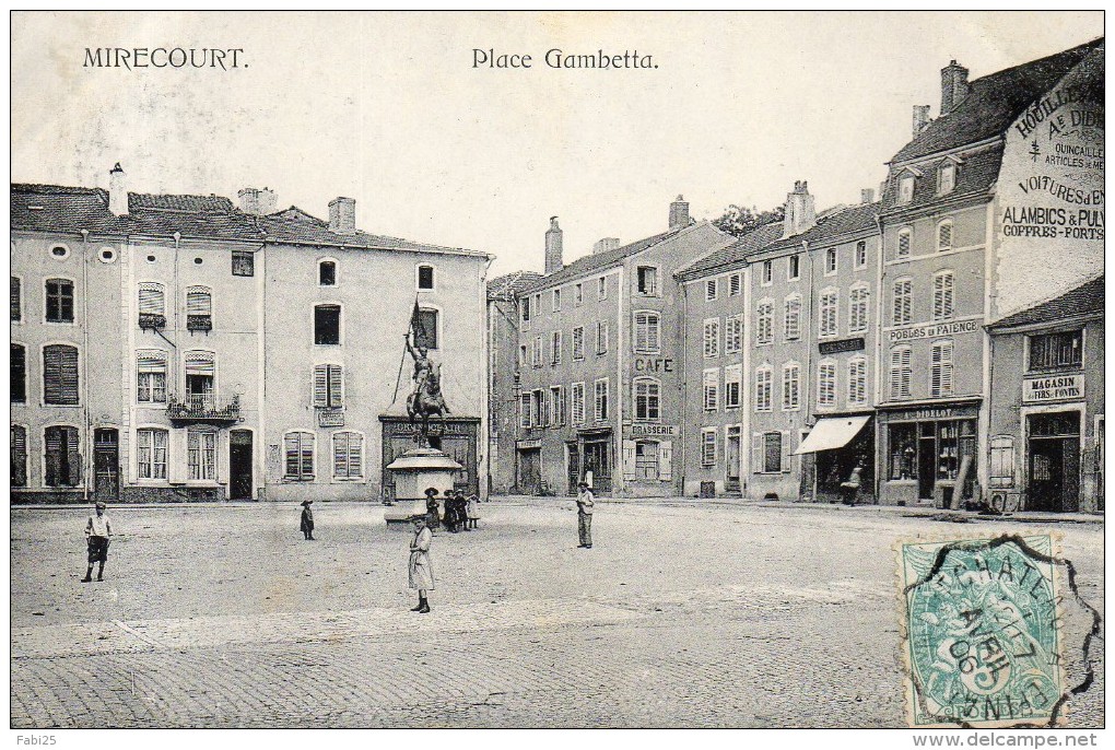 MIRECOURT Place Gambetta - Mirecourt