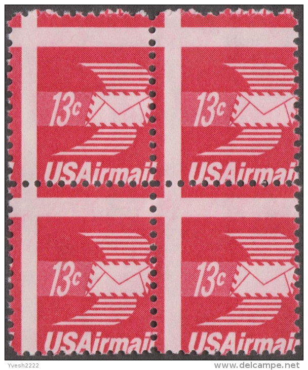 Etats-Unis 1969 Y&T PA 80. Bloc De 4, Piquage à Cheval. Lettres Par Avion - Abarten & Kuriositäten