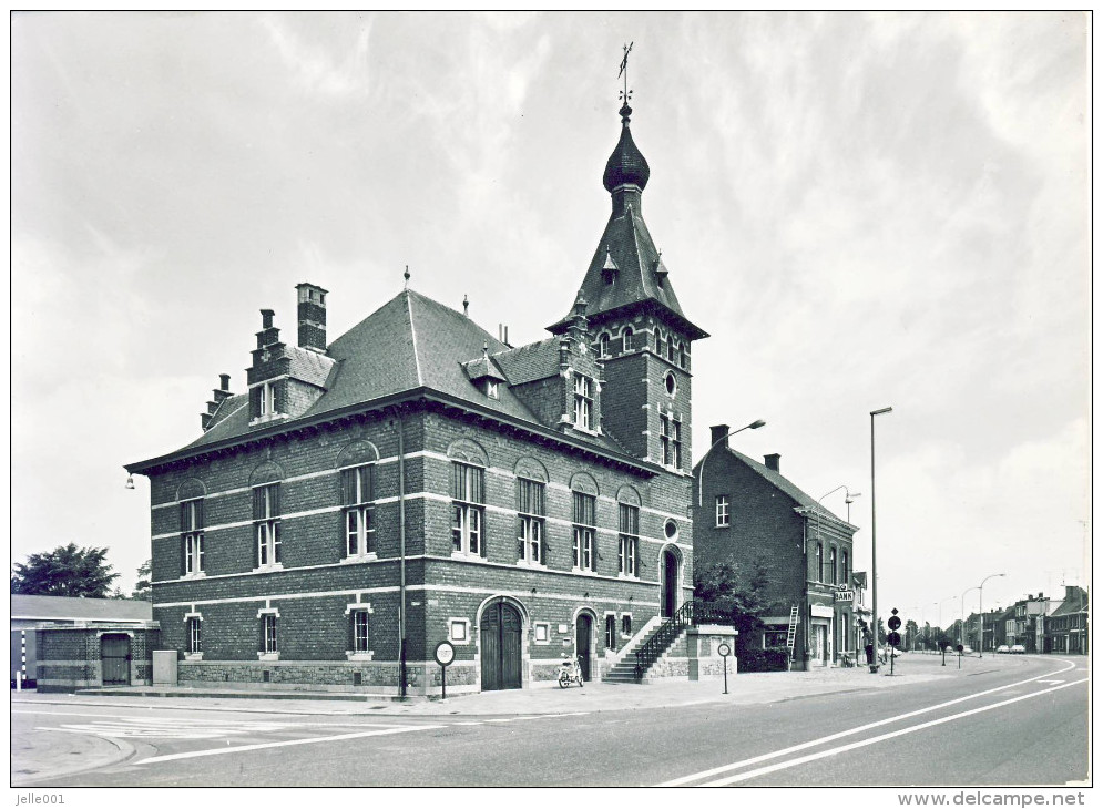 Westmalle Gemeentehuis ( En Omgeving) - Malle