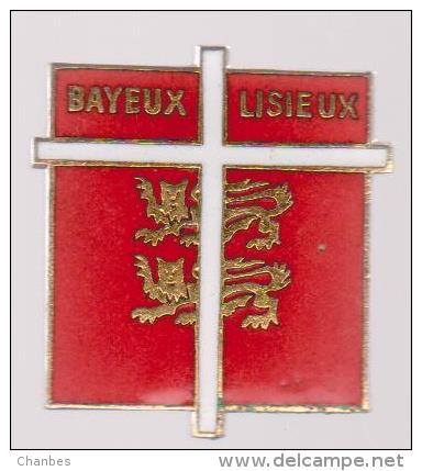 Insigne Broche émail  Pelerinage  Ville Bayeux / Lisieux - Religion &  Esoterik