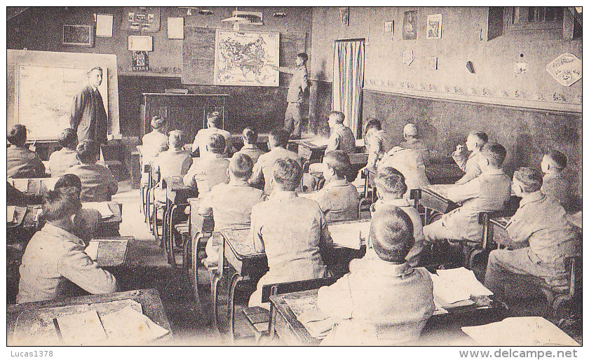 ECOLE MILITAIRE PREPARATOIRE DE ST HIPPOLYTE DU FORT / UNE SALLE DE CLASSE - Autres & Non Classés