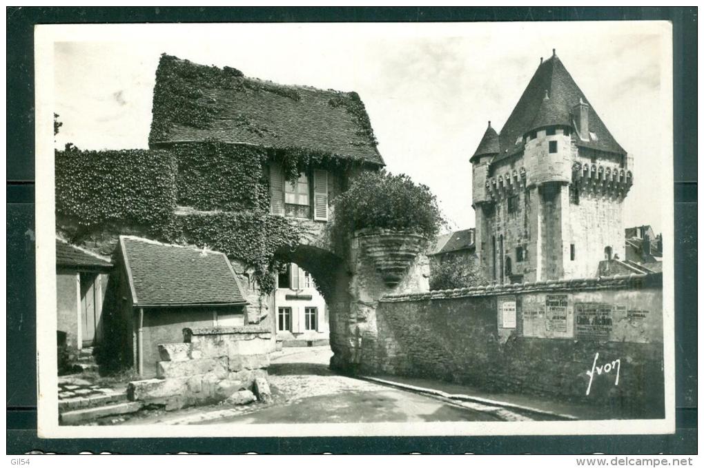 N°1044  -  Nevers ( Nièvre) Porte Du Croux Et Son Avant Porte  - Eai14 - Nevers