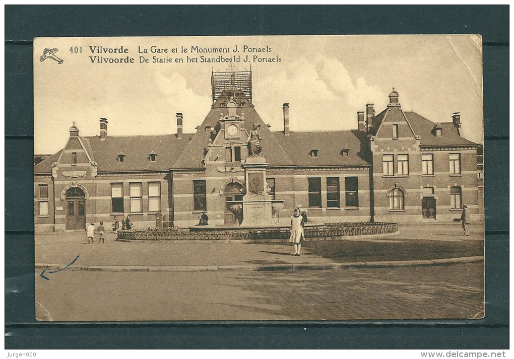 VILVOORDE: La Gare Et Le Monument J.Portaels, Gelopen Postkaart  (GA17558) - Vilvoorde