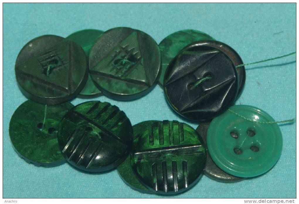 BOUTONS VERT FANTAISIE X Lot De 12 / Diamètre 16 Mm - Knöpfe