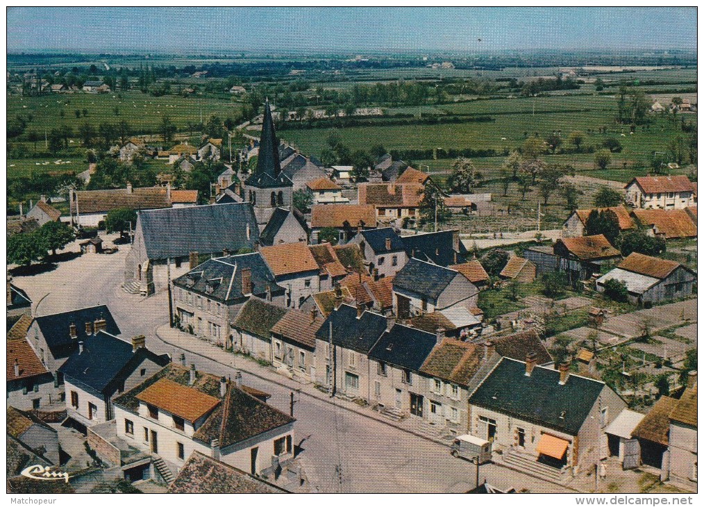 COSSAYE -58- VUE GENERALE AERIENNE - Autres & Non Classés