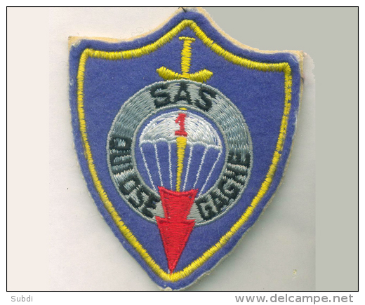 PARA.  SAS 1° Régiment De Parachutiste Infanterie De Marine Qui Ose Gagne - Escudos En Tela